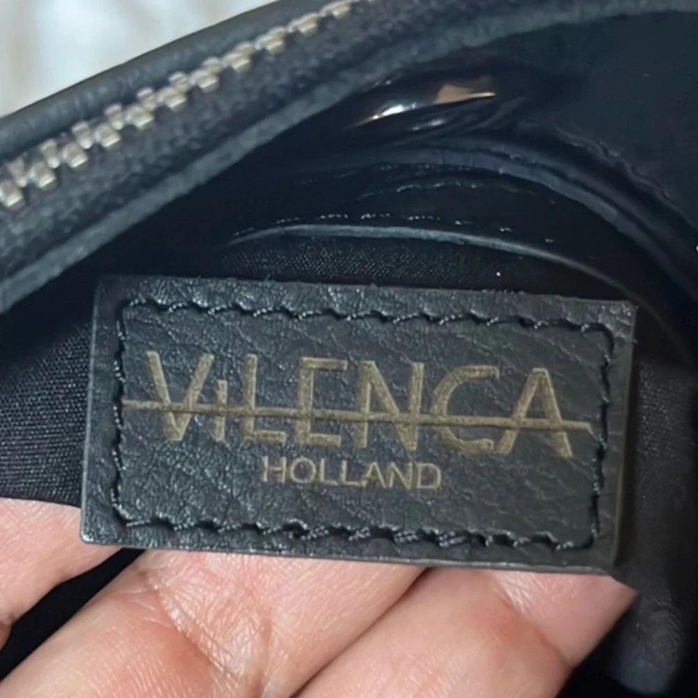 Vilenca Holland Elegant Black Woven Leather Crossbody Bag - Picture 8 of 8